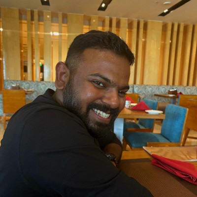 Akhil Selvakumar – Senior Software Engineer · Tech Lead